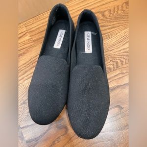 Steve Madden black fabric flats